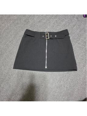 Taunt Black Pinstripe Belted Mini Skirt Zip Front Womens Size 3 Small
